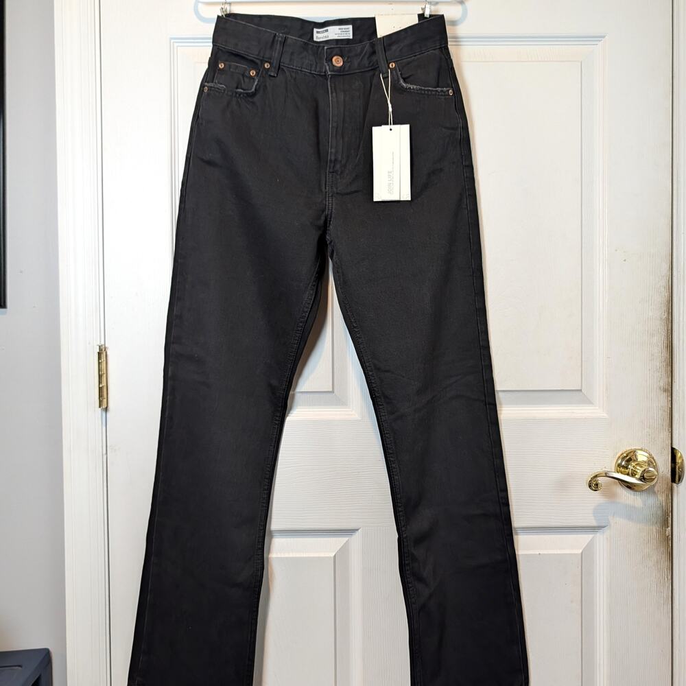 NWT Bershka Victoria High Waist Straight Jeans in Washed Black – US 6 / EUR 38